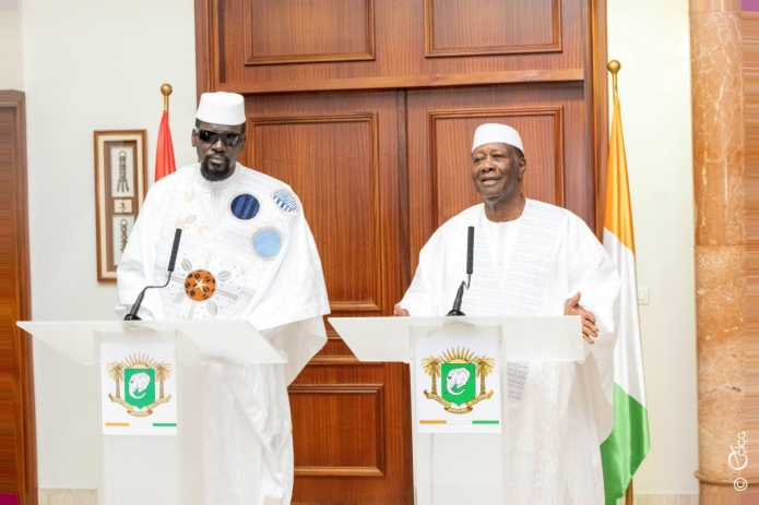Coopération Côte d'Ivoire-Guinée : le Président Alassane Ouattara s'est entretenu avec...